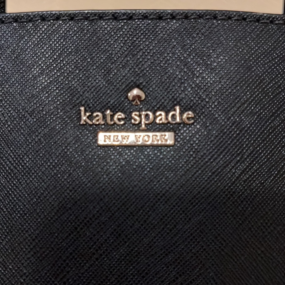 EUC Kate Spade purse - Picture 3 of 14